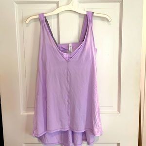 Lavender lululemon size 6 tank with built in bra